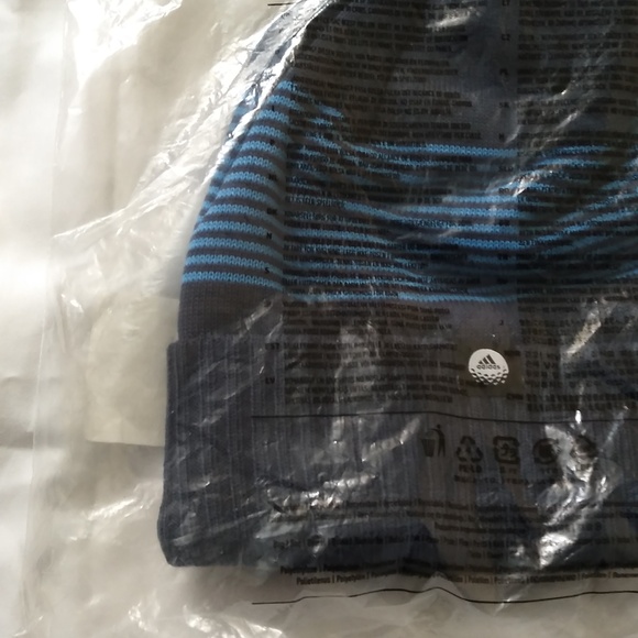 Adidas Pom Beanie - Picture 7 of 9